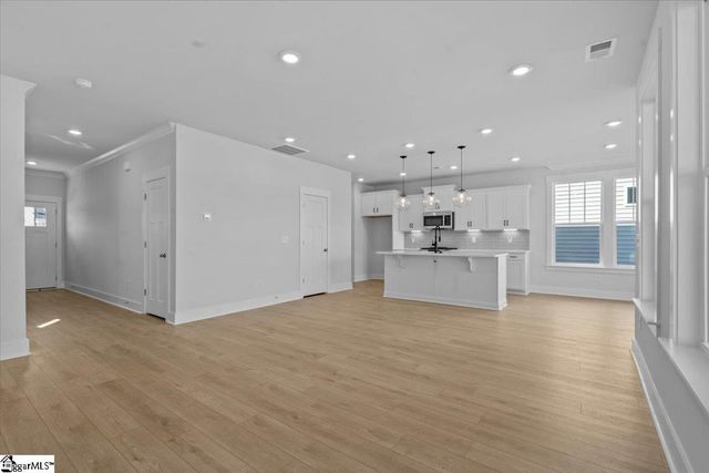 469 Amaryllis Lane, Woodruff, SC 29388