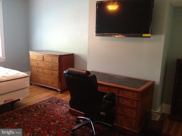 214 E UNIVERSITY PKWY, Baltimore, MD 21218