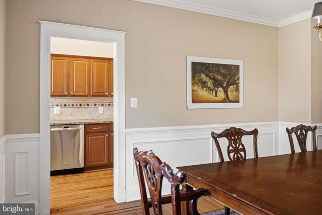 214 E UNIVERSITY PKWY, Baltimore, MD 21218