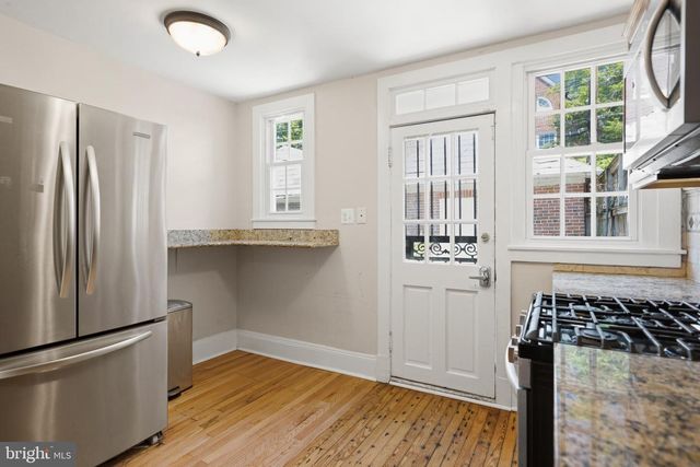 214 E UNIVERSITY PKWY, Baltimore, MD 21218