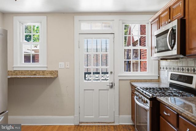 214 E UNIVERSITY PKWY, Baltimore, MD 21218