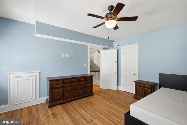 214 E UNIVERSITY PKWY, Baltimore, MD 21218