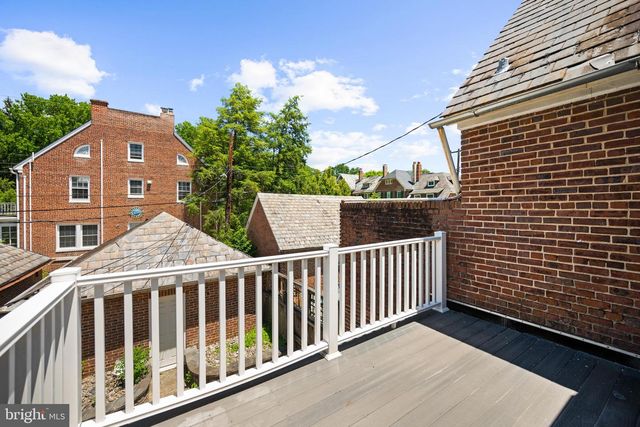214 E UNIVERSITY PKWY, Baltimore, MD 21218
