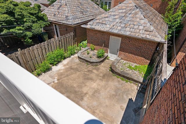 214 E UNIVERSITY PKWY, Baltimore, MD 21218