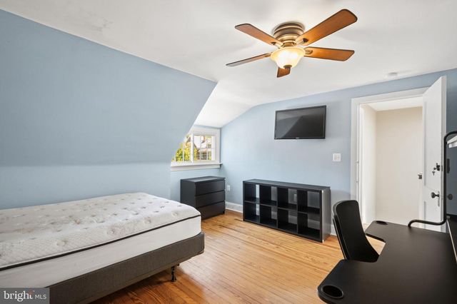 214 E UNIVERSITY PKWY, Baltimore, MD 21218