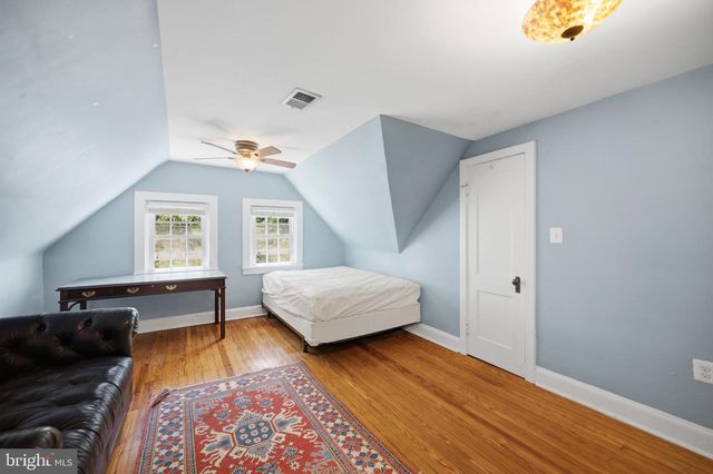 214 E UNIVERSITY PKWY, Baltimore, MD 21218