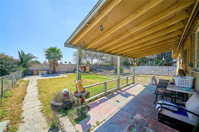 17227 Seville, Fontana, CA 92335