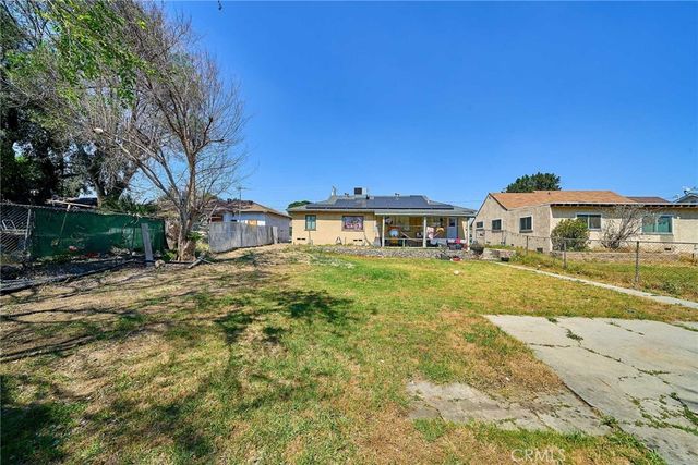 17227 Seville, Fontana, CA 92335