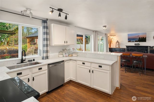 14436 Mockingbird Drive NW, Silverdale, WA 98383