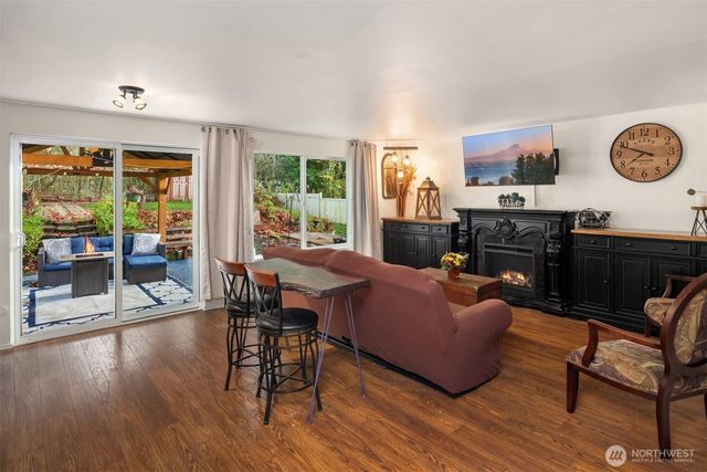 14436 Mockingbird Drive NW, Silverdale, WA 98383