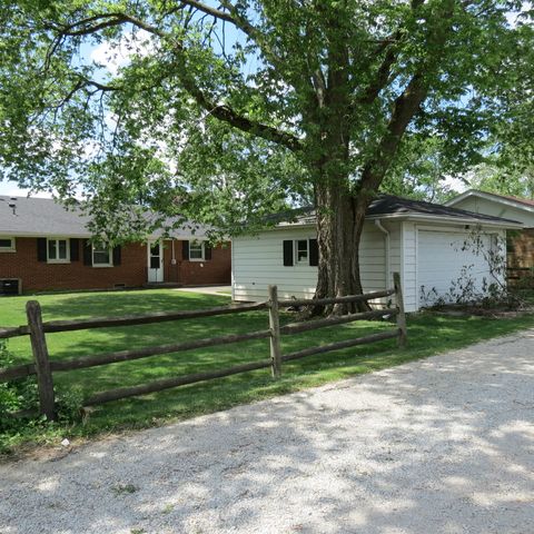 206 Vermont Street, Momence, IL 60954
