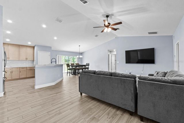 13218 BARNEVELDE RD, Weeki Wachee, FL 34614