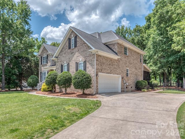 6167 Four Wood Drive, Matthews, NC 28104