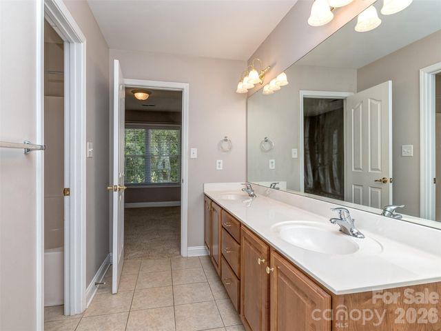 6167 Four Wood Drive, Matthews, NC 28104