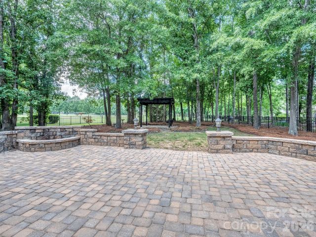 6167 Four Wood Drive, Matthews, NC 28104