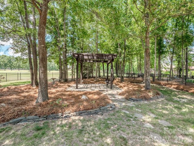 6167 Four Wood Drive, Matthews, NC 28104