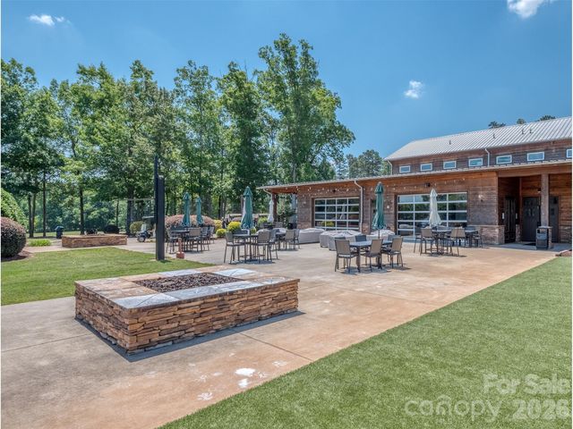 6167 Four Wood Drive, Matthews, NC 28104