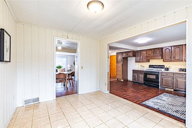 613 Augustine Street, Rochester, NY 14613