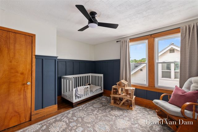 2433 Wyoming Avenue, Wyoming, MI 49519