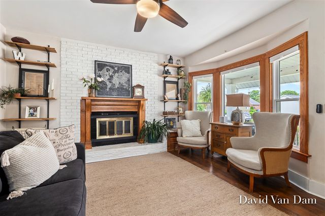 2433 Wyoming Avenue, Wyoming, MI 49519