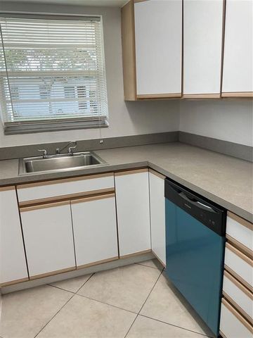 1647 NE 12th Street, Fort Lauderdale, FL 33304