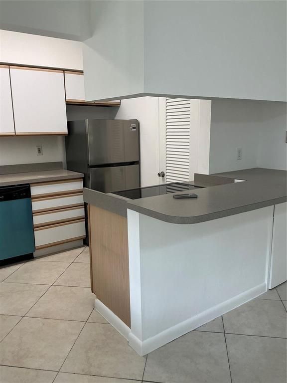 1647 NE 12th Street, Fort Lauderdale, FL 33304