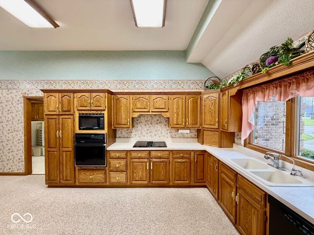 6932 W State Road 340 Road, Brazil, IN 47834