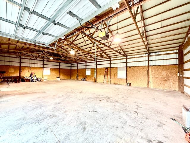 6932 W State Road 340 Road, Brazil, IN 47834