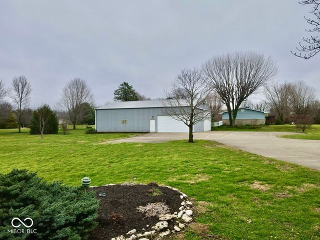 6932 W State Road 340 Road, Brazil, IN 47834