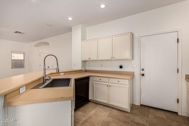 8382 W MARY ANN Drive, Peoria, AZ 85382