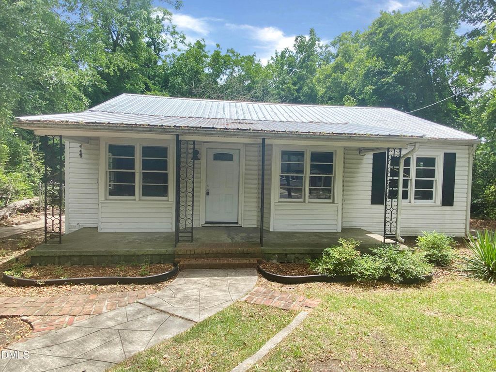 5313 Dairy Drive, Fayetteville, NC 28304