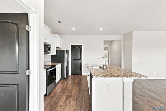 133 Rolling Green Drive, New Market, AL 35761