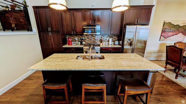 10368 S CROW WING DR, South Jordan, UT 84009