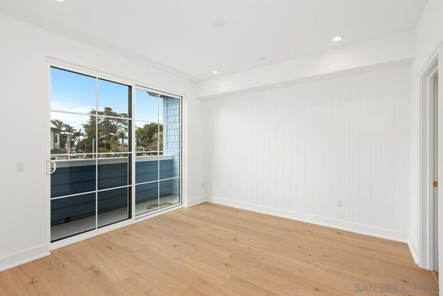 549 Orange Ave, Coronado, CA 92118