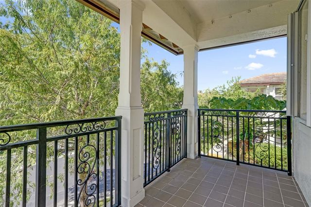 4760 Mimosa Place 1001, Coconut Creek, FL 33073
