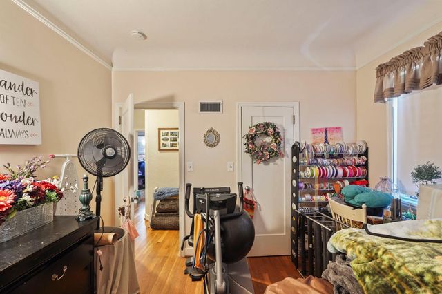 149 S Orange Ave, Lodi, CA 95240
