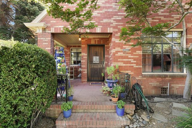 149 S Orange Ave, Lodi, CA 95240