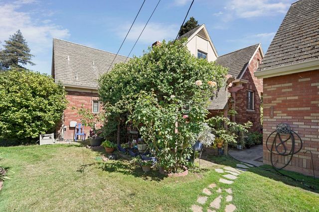 149 S Orange Ave, Lodi, CA 95240