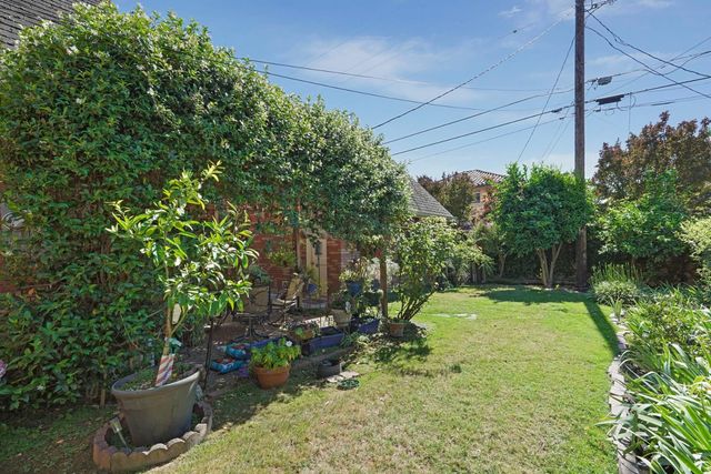 149 S Orange Ave, Lodi, CA 95240