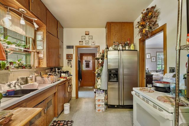 149 S Orange Ave, Lodi, CA 95240