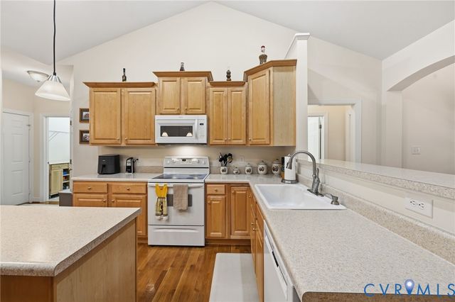 8301 Chandon Pl, Chesterfield, VA 23838