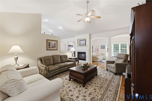 8301 Chandon Pl, Chesterfield, VA 23838
