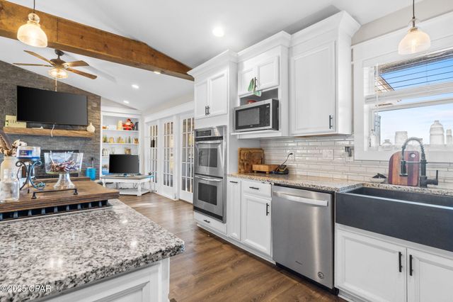 1037 N Bay Drive, Lynn Haven, FL 32444