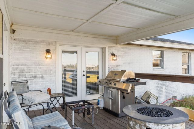 1037 N Bay Drive, Lynn Haven, FL 32444