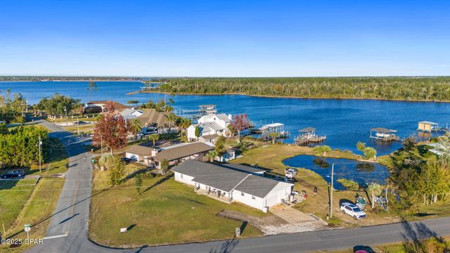 1037 N Bay Drive, Lynn Haven, FL 32444