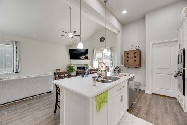 14809 Cedar Flat Way, Fort Worth, TX 76262