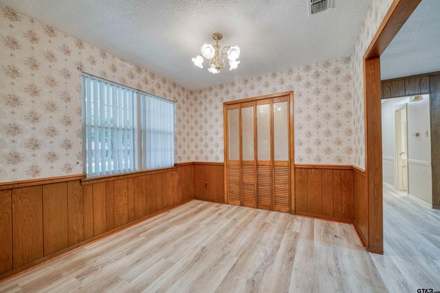 13490 Choctaw Dr, Tyler, TX 75709