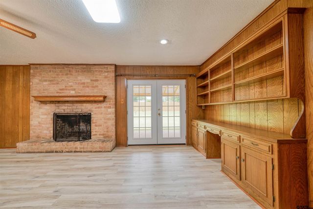 13490 Choctaw Dr, Tyler, TX 75709