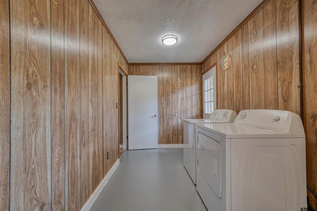 13490 Choctaw Dr, Tyler, TX 75709