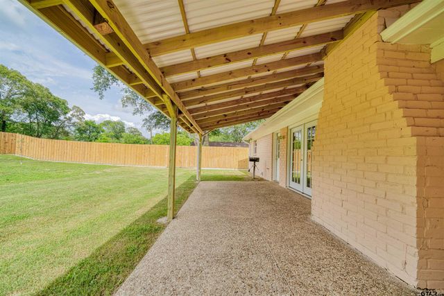 13490 Choctaw Dr, Tyler, TX 75709